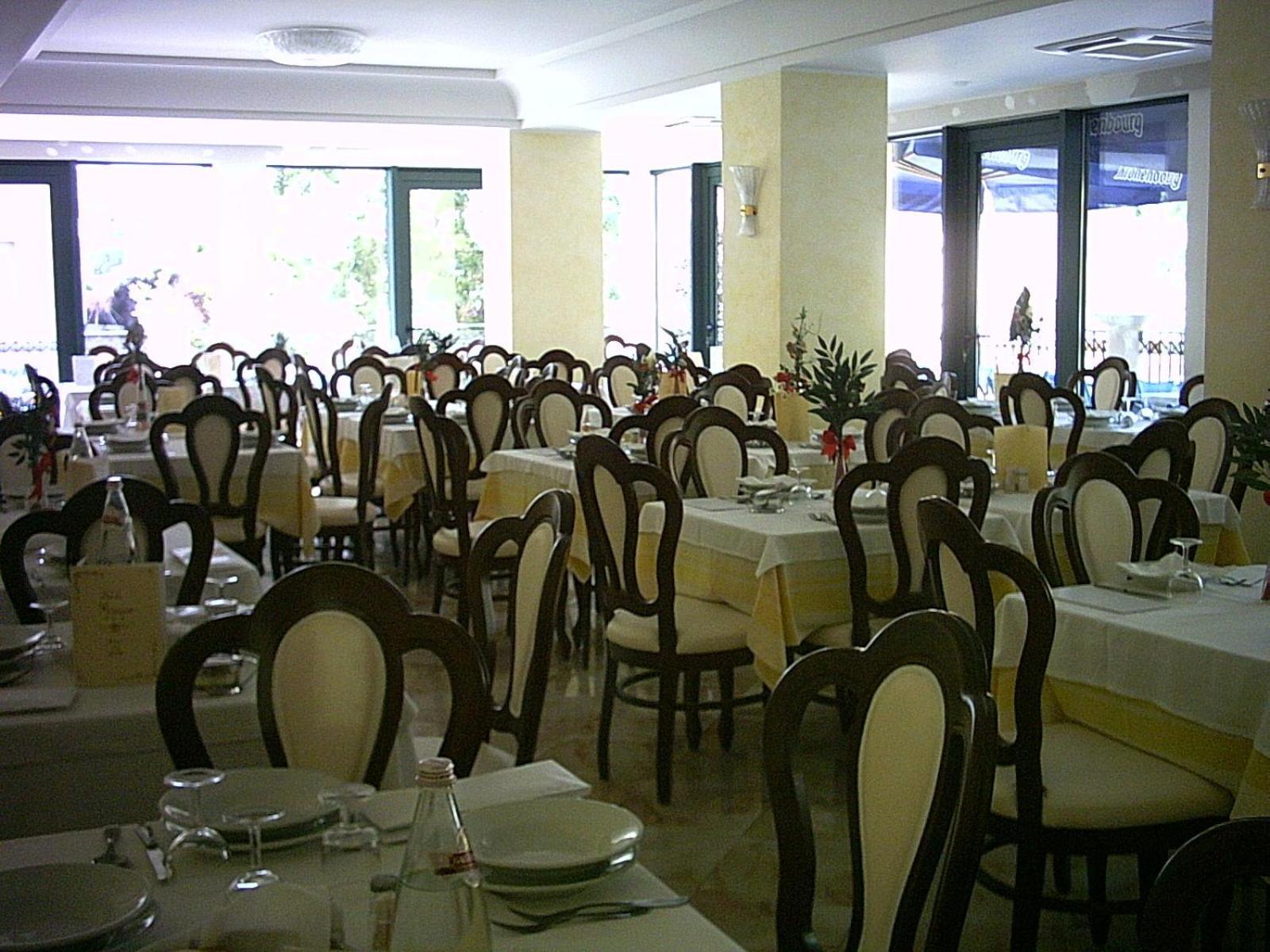 Hotel Misano มิซาโน อาดรีอาติโก ภายนอก รูปภาพ
