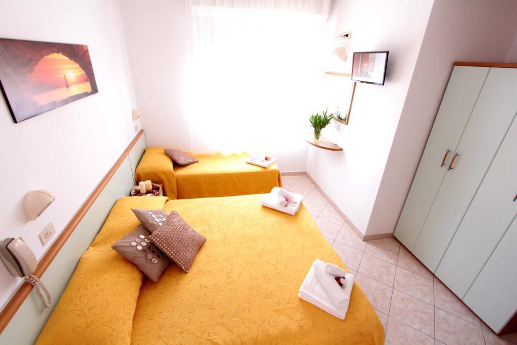 Hotel Misano มิซาโน อาดรีอาติโก ภายนอก รูปภาพ