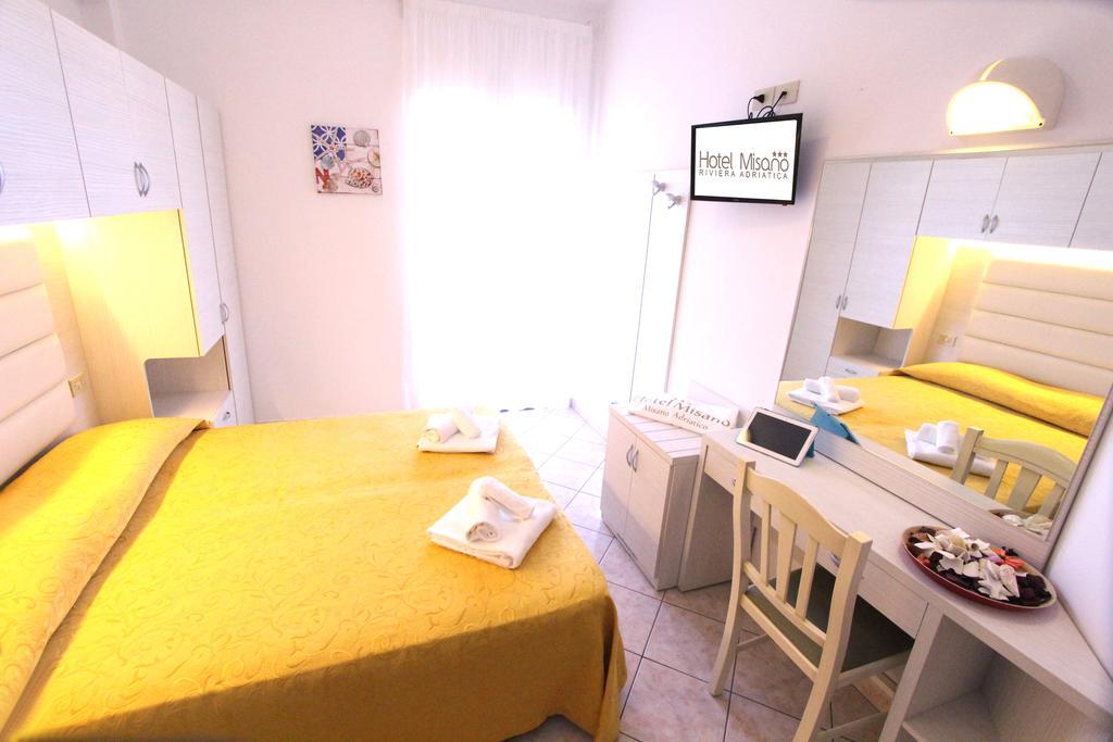 Hotel Misano มิซาโน อาดรีอาติโก ภายนอก รูปภาพ