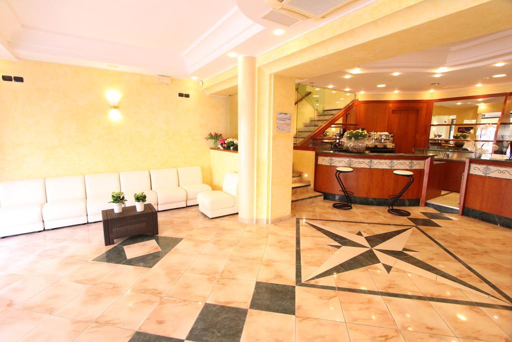 Hotel Misano มิซาโน อาดรีอาติโก ภายนอก รูปภาพ