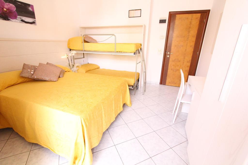 Hotel Misano มิซาโน อาดรีอาติโก ภายนอก รูปภาพ